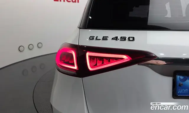Mercedes-Benz GLE-Class 2023 3.0 автомат (гидро), миниатюра 9