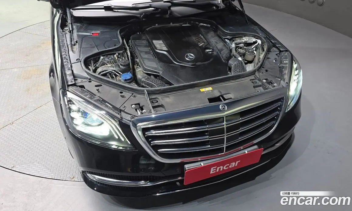 Mercedes-Benz S-Class 2018 4.0 автомат (гидро), фото 6 Mercedes-Benz S-Class 2018 4.0 автомат (гидро), фото 6