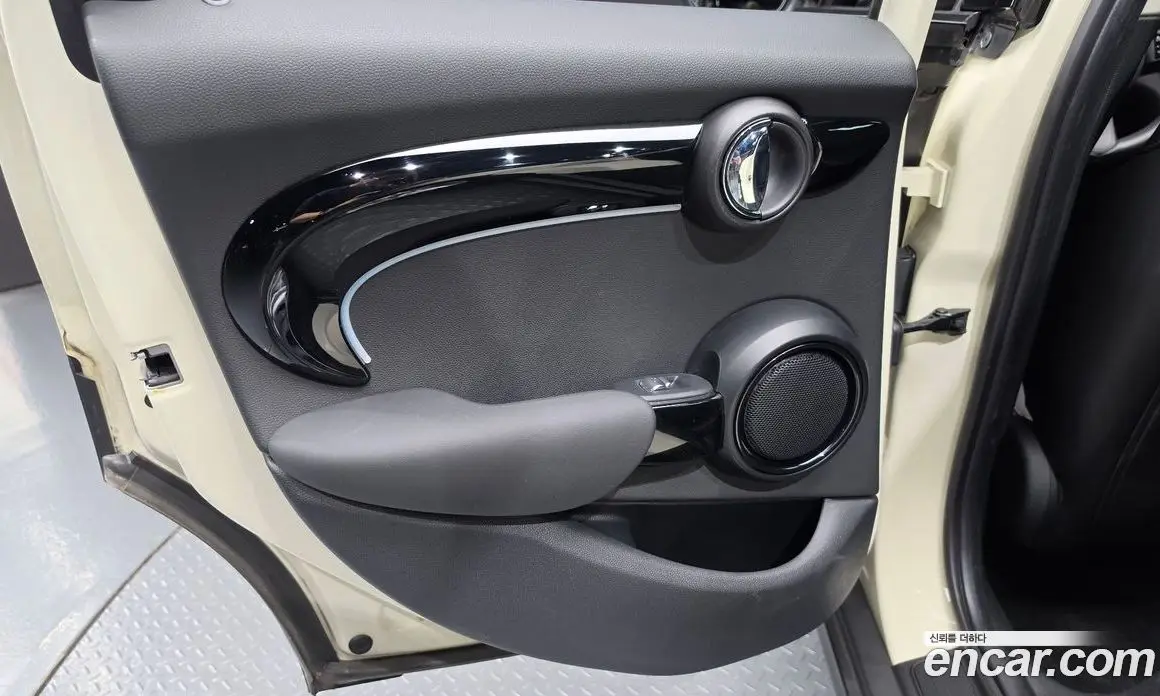 Mini Cooper 2022 1.5 автомат (гидро), фото 14