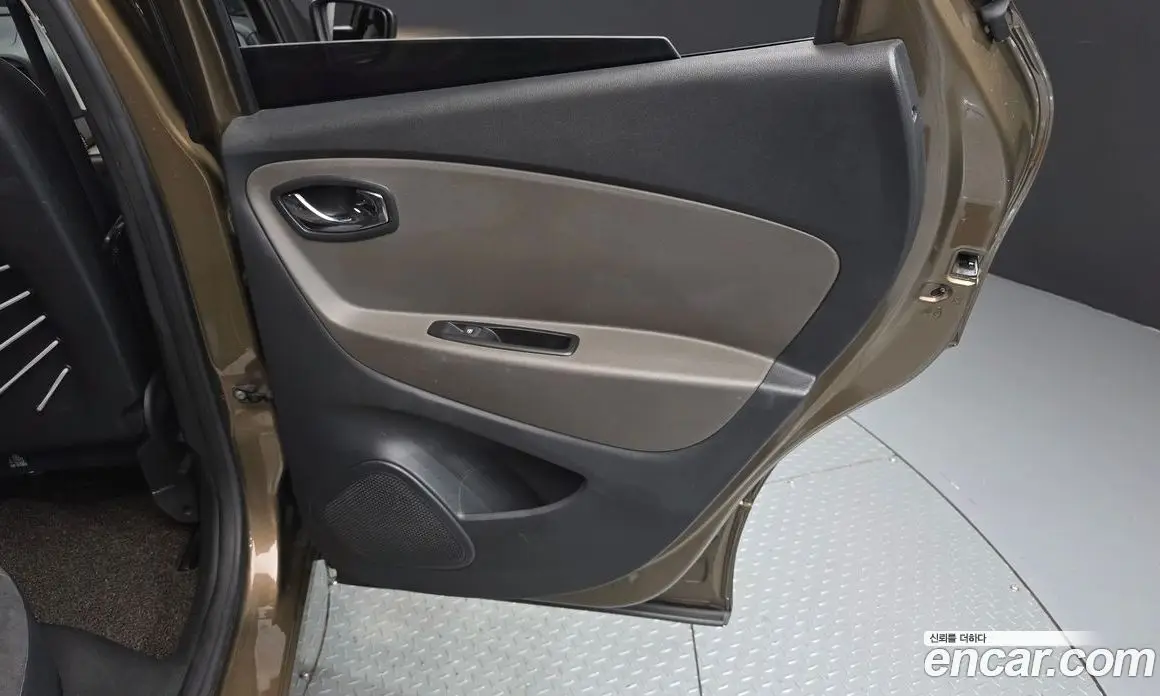 Renault (Samsung) QM3 2016 1.5 автомат (гидро), фото 15