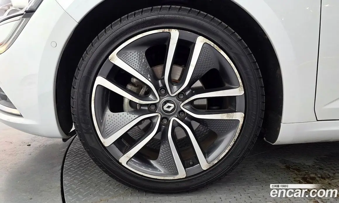 Renault (Samsung) SM6 2016 1.6 автомат (гидро), фото 5 Renault (Samsung) SM6 2016 1.6 автомат (гидро), фото 5