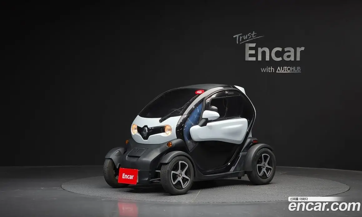 Renault (Samsung) Twizy 2019 0.1 автомат (гидро), фото 1 Renault (Samsung) Twizy 2019 0.1 автомат (гидро), фото 1