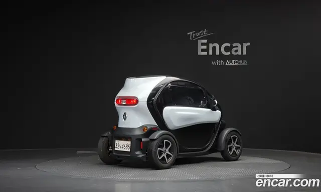 Renault (Samsung) Twizy 2019 0.1 автомат (гидро), миниатюра 2 Renault (Samsung) Twizy 2019 0.1 автомат (гидро), миниатюра 2
