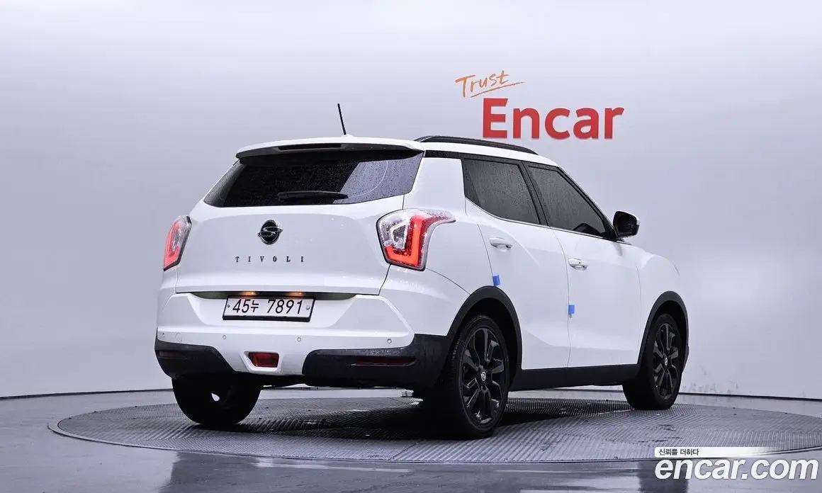 SsangYong TIBOLI 2015 1.6 автомат (гидро), фото 2