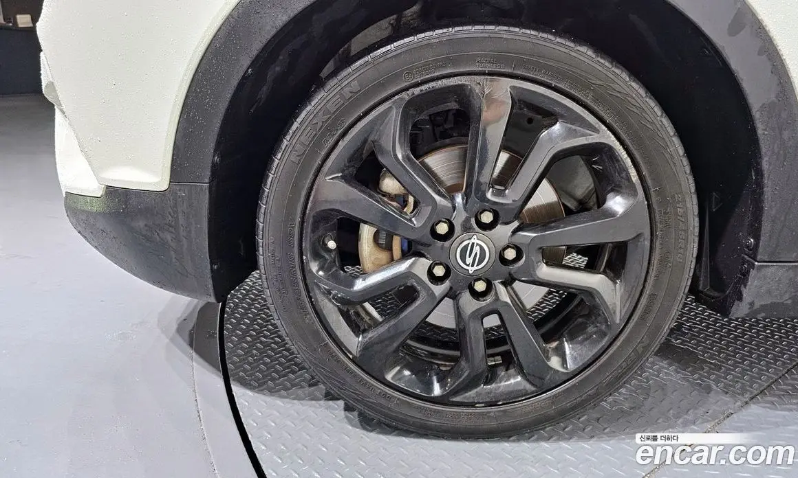 SsangYong TIBOLI 2015 1.6 автомат (гидро), фото 5