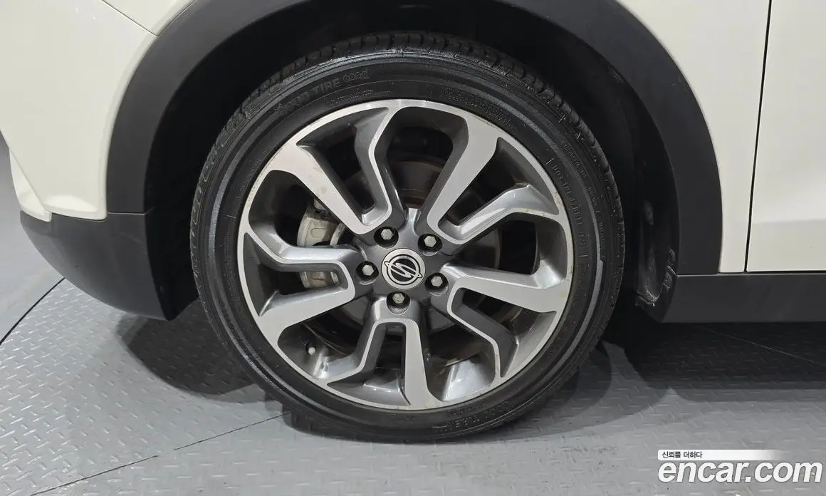 SsangYong TIBOLI 2015 1.6 автомат (гидро), фото 5 SsangYong TIBOLI 2015 1.6 автомат (гидро), фото 5