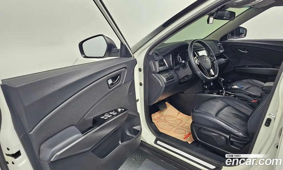 SsangYong TIBOLI 2017 1.6 автомат (гидро), фото 13