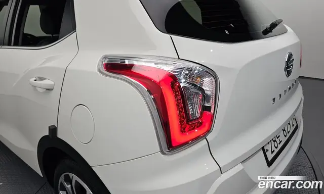 SsangYong TIBOLI 2017 1.6 автомат (гидро), миниатюра 9
