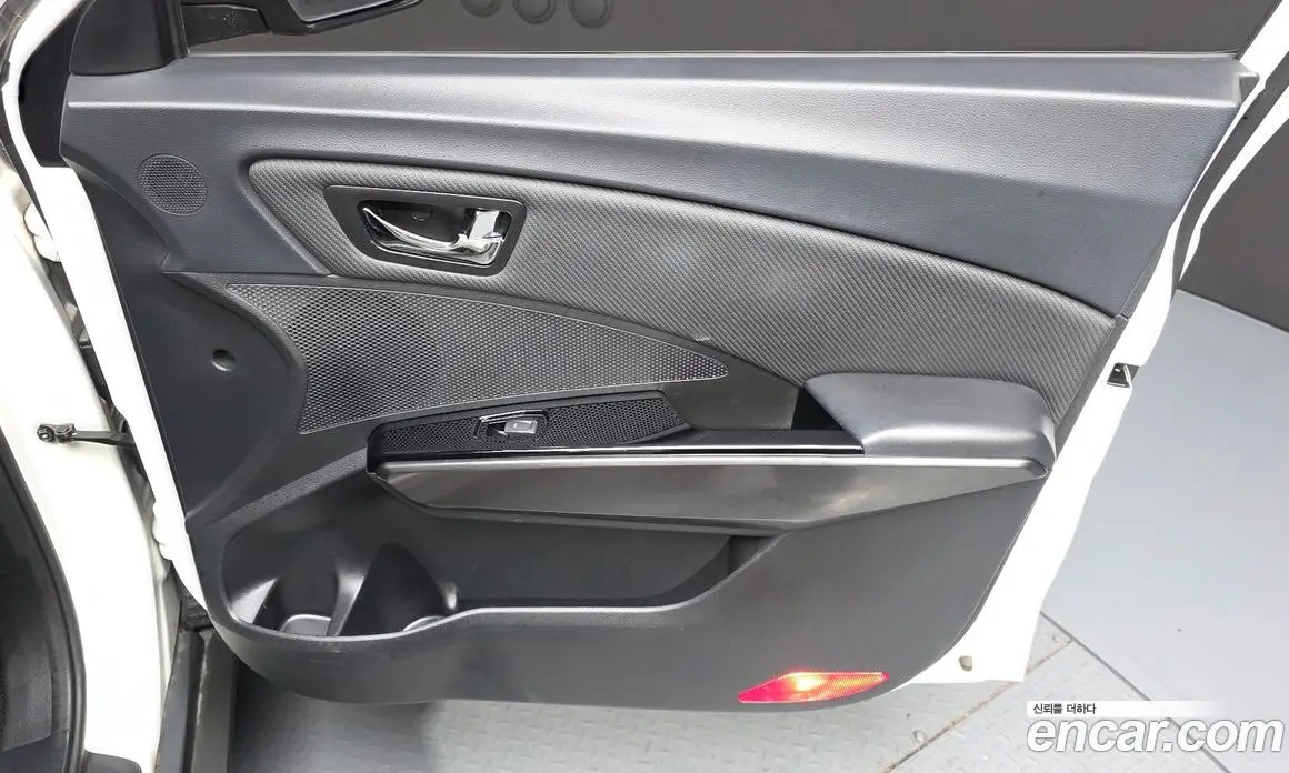 SsangYong TIBOLI 2019 1.5 автомат (гидро), фото 14