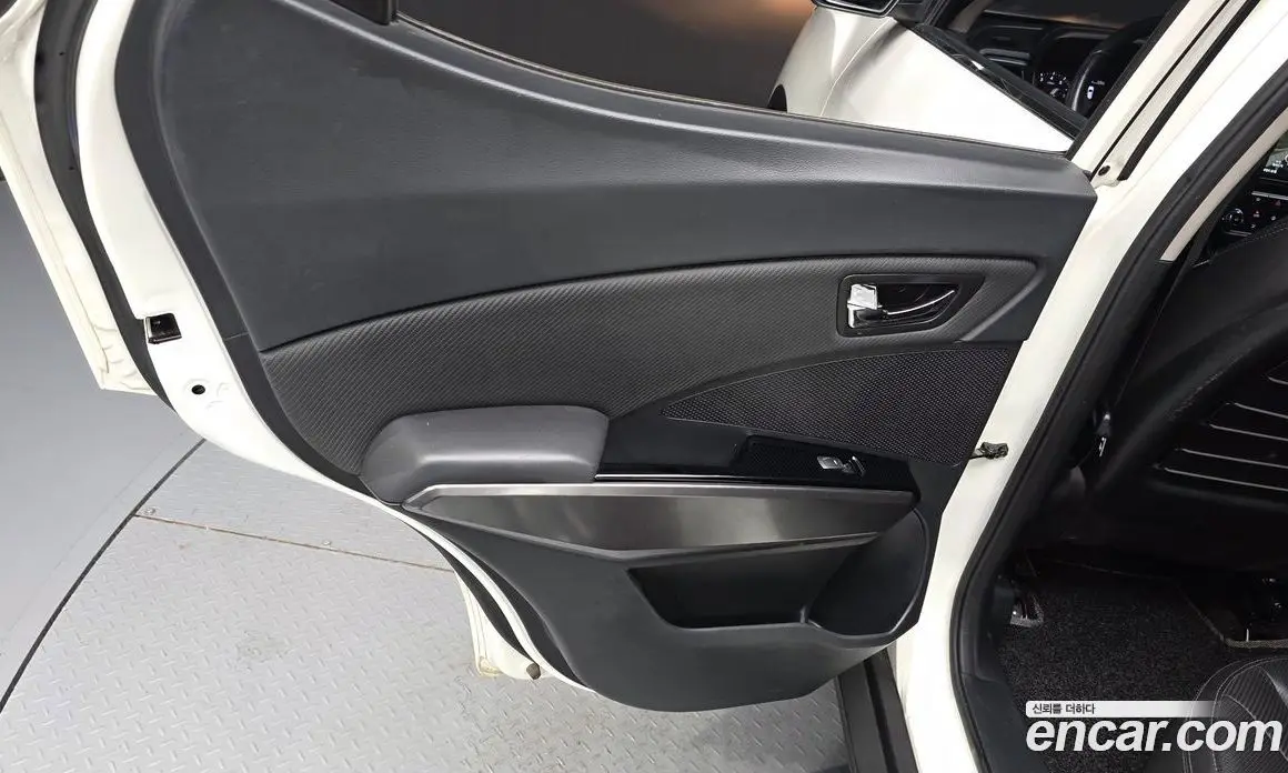 SsangYong TIBOLI 2019 1.5 автомат (гидро), фото 15