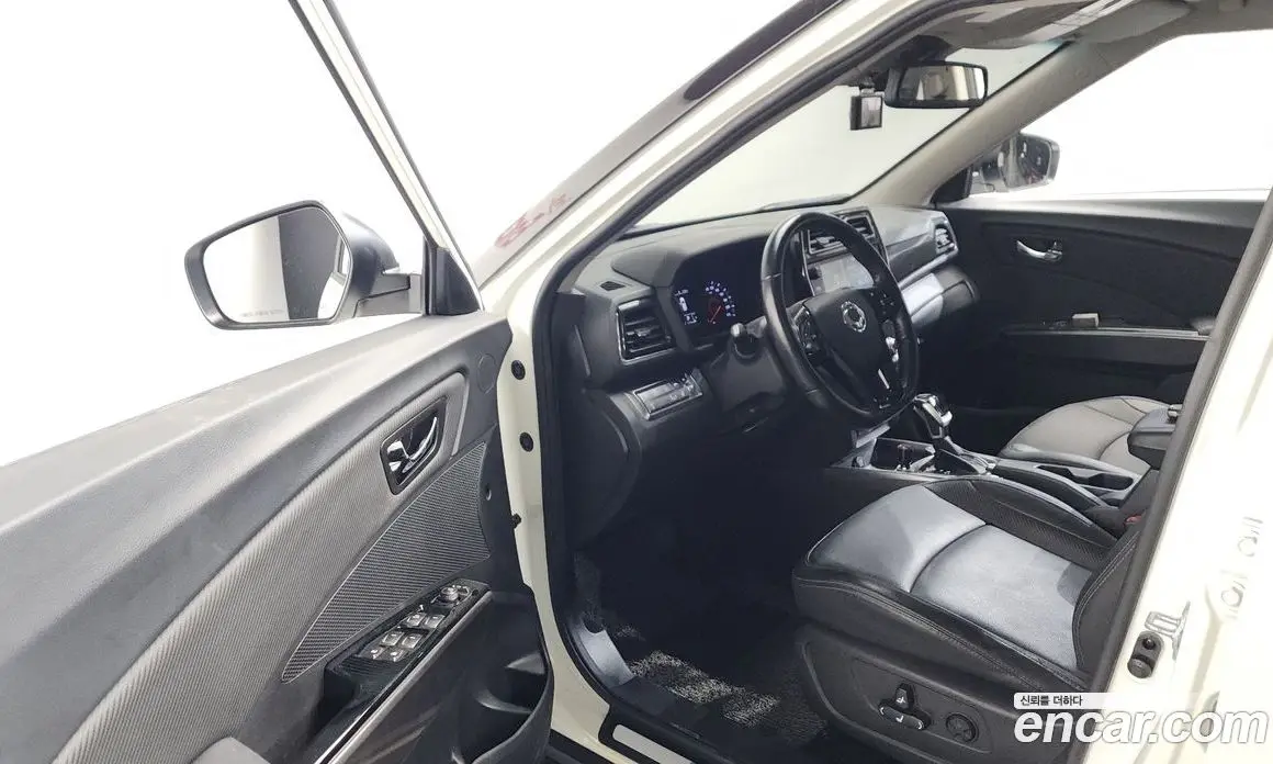 SsangYong TIBOLI 2019 1.6 автомат (гидро), фото 13