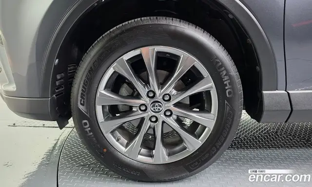 Toyota RAV4 2018 2.5 автомат (гидро), миниатюра 4