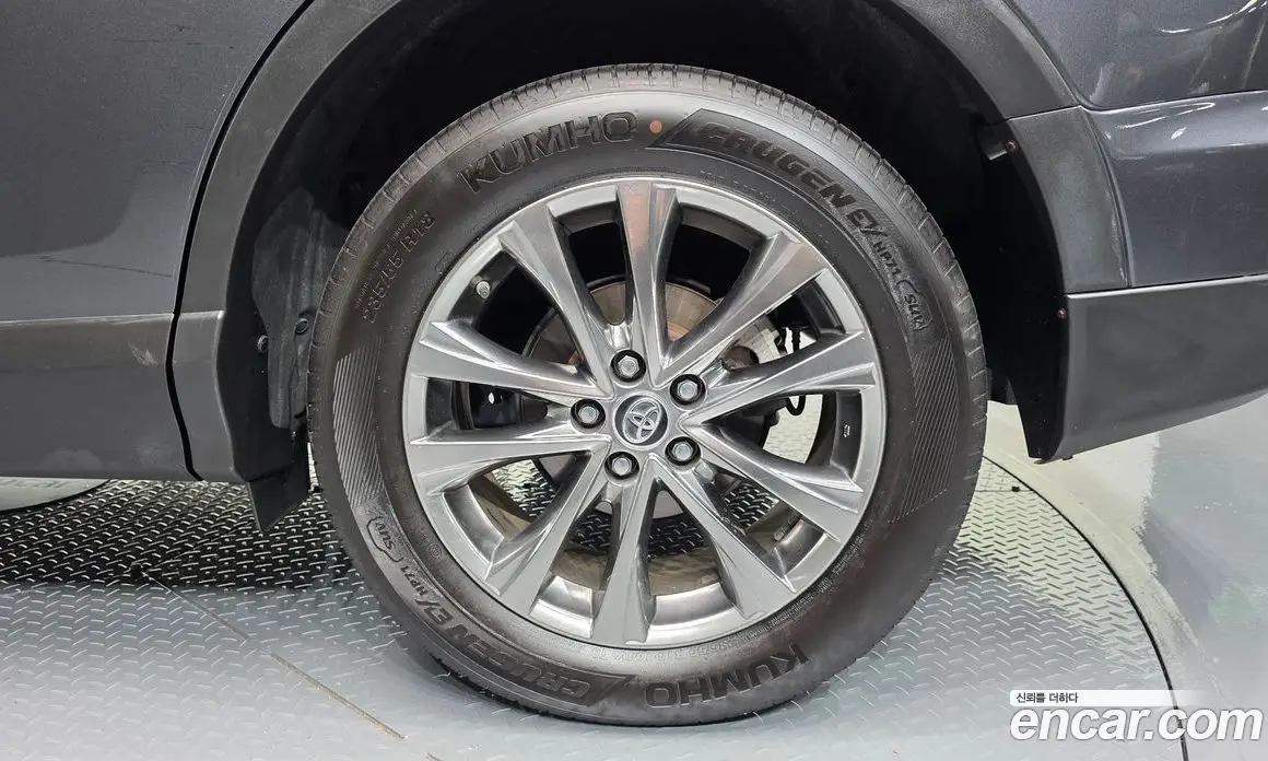 Toyota RAV4 2018 2.5 автомат (гидро), фото 6