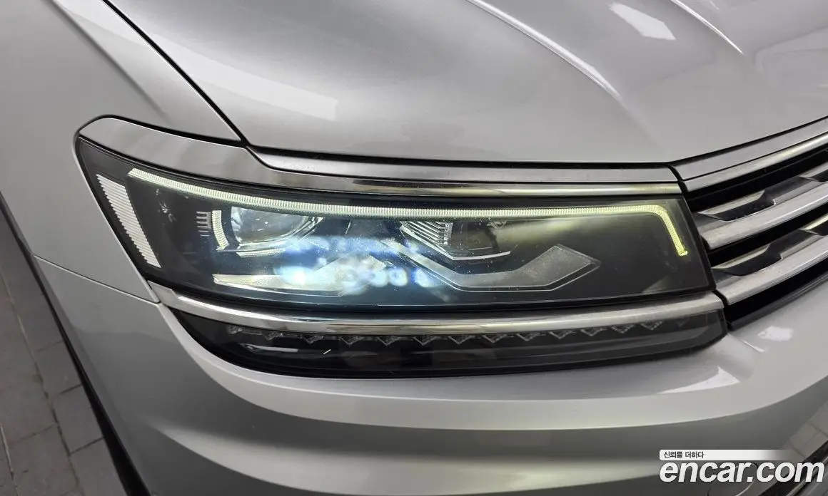 Volkswagen Tiguan 2018 2.0 автомат (гидро), фото 8