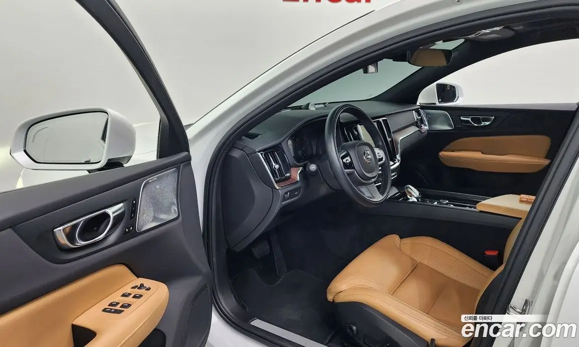 Volvo S60 2021 2.0 автомат (гидро), фото 13 Volvo S60 2021 2.0 автомат (гидро), фото 13