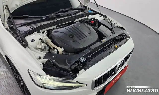 Volvo S60 2021 2.0 автомат (гидро), миниатюра 6 Volvo S60 2021 2.0 автомат (гидро), миниатюра 6