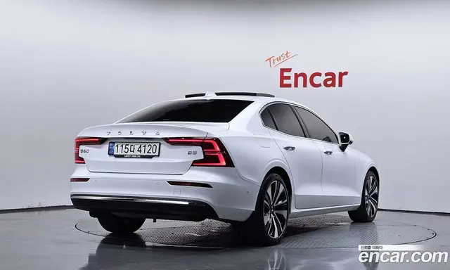 Volvo S60 2023 2.0 автомат (гидро), миниатюра 2 Volvo S60 2023 2.0 автомат (гидро), миниатюра 2