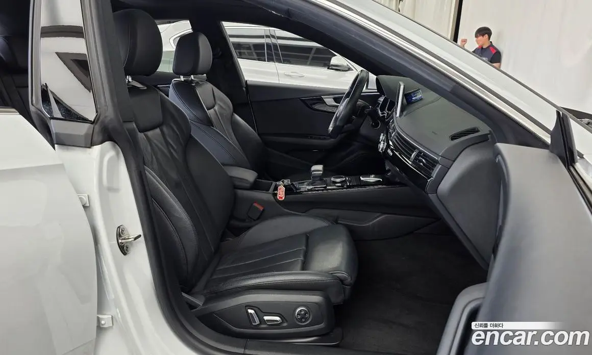 Audi A5 2019 2.0 автомат (гидро), фото 17