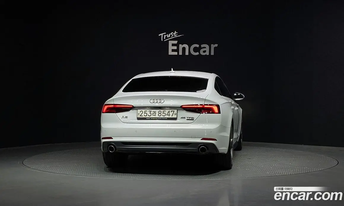 Audi A5 2019 2.0 автомат (гидро), фото 4