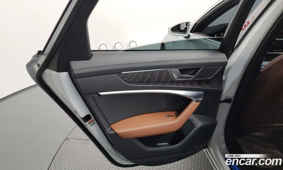 Audi A6 2021 2.0 автомат (гидро), фото 15