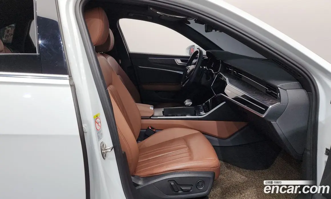 Audi A6 2021 2.0 автомат (гидро), фото 16