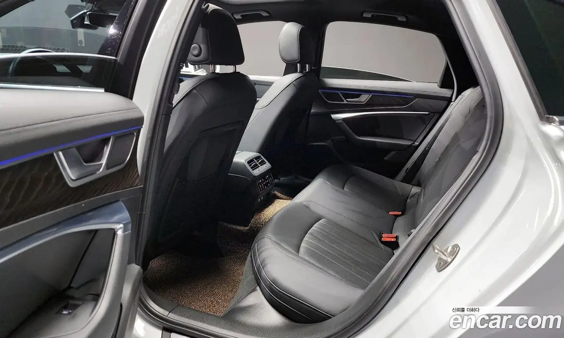 Audi A6 2022 2.0 автомат (гидро), фото 18