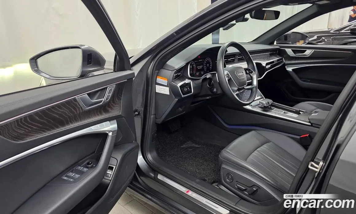 Audi A6 2022 2.0 автомат (гидро), фото 13