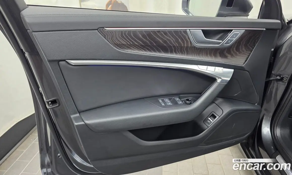 Audi A6 2022 2.0 автомат (гидро), фото 14
