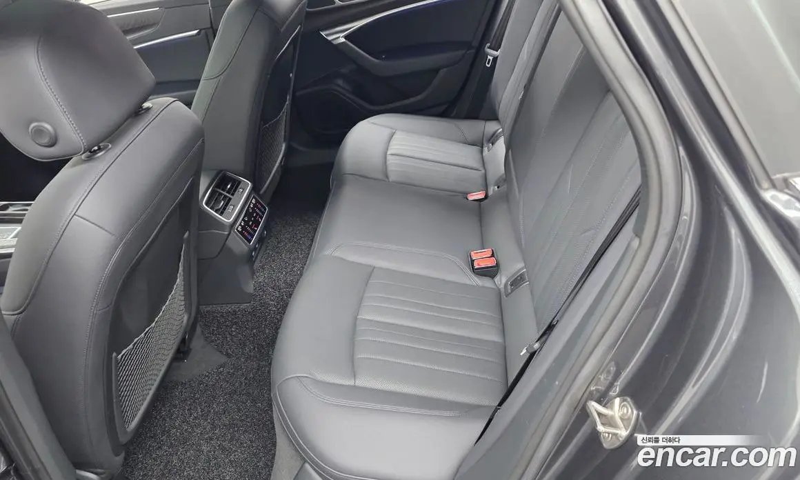 Audi A6 2022 2.0 автомат (гидро), фото 16
