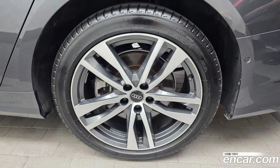 Audi A6 2022 2.0 автомат (гидро), фото 7