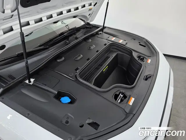 Audi A6 e-tron 2025 0.2 автомат (гидро), миниатюра 6