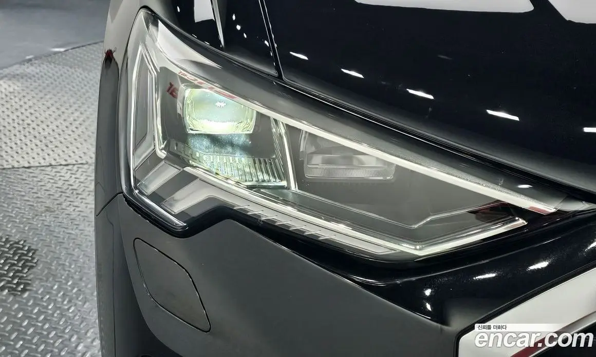 Audi Q3 2022 2.0 автомат (гидро), фото 7
