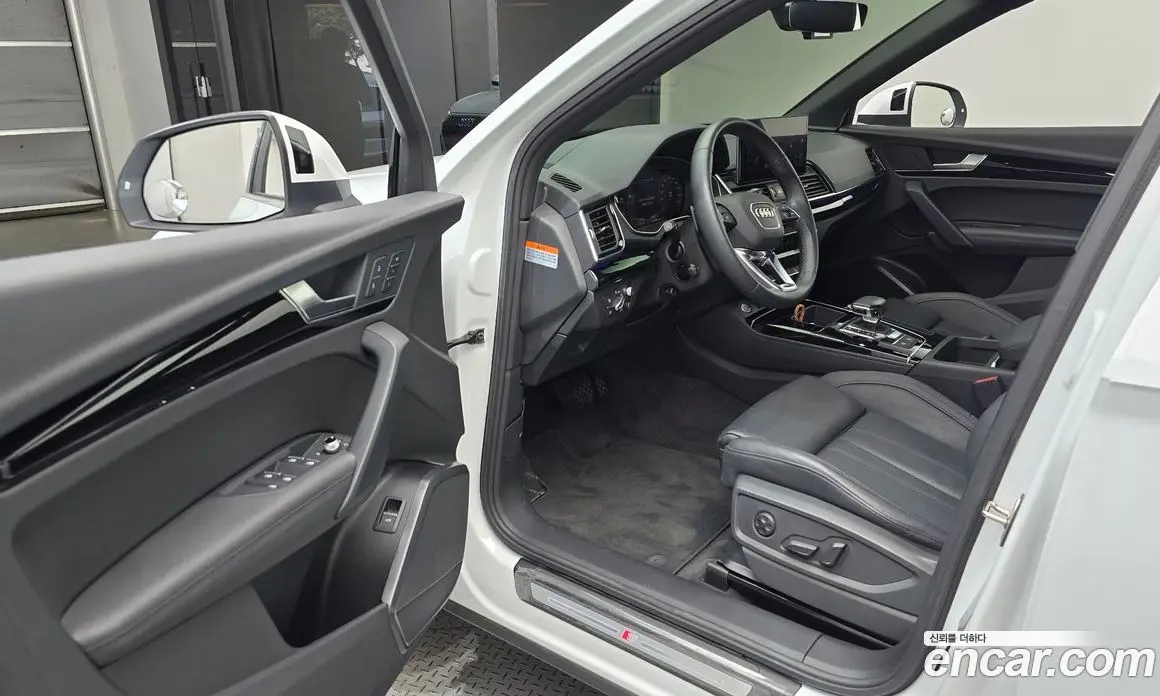 Audi Q5 2021 2.0 автомат (гидро), фото 13
