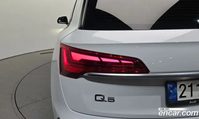 Audi Q5 2021 2.0 автомат (гидро), миниатюра 9
