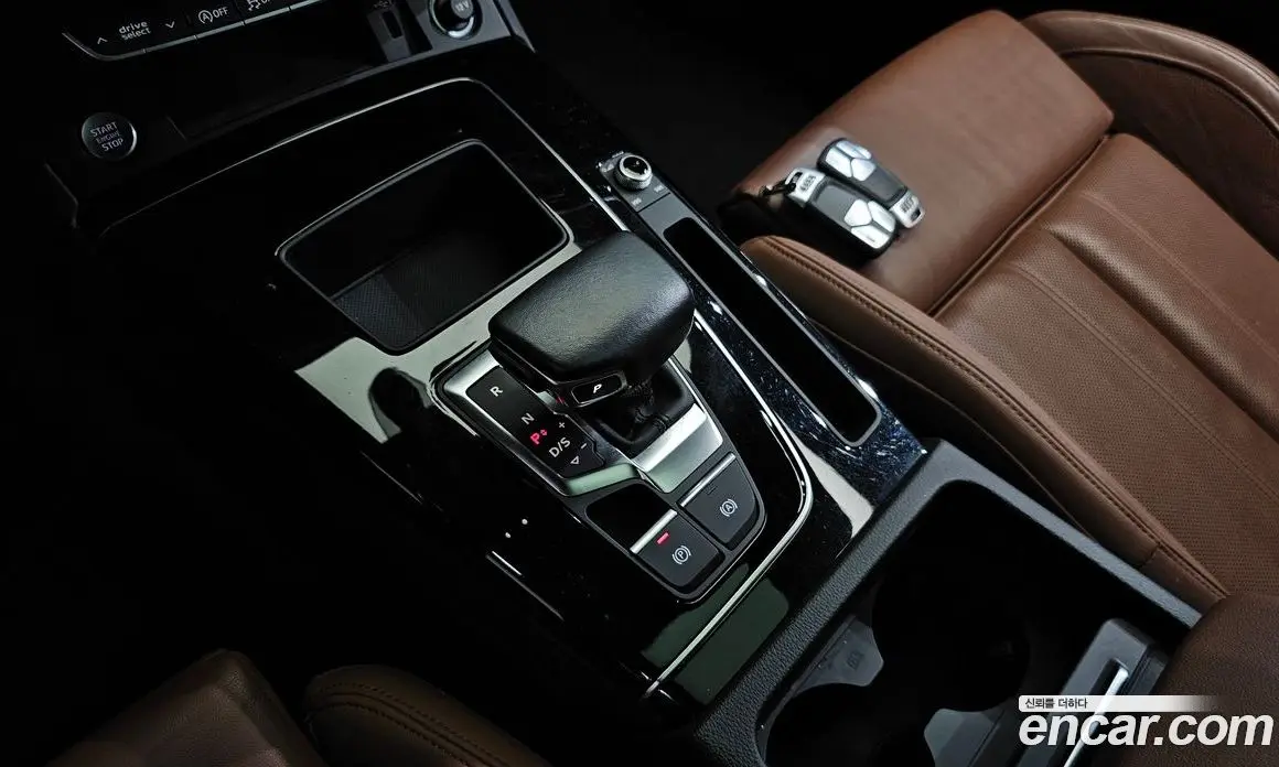 Audi Q5 2021 2.0 автомат (гидро), фото 12