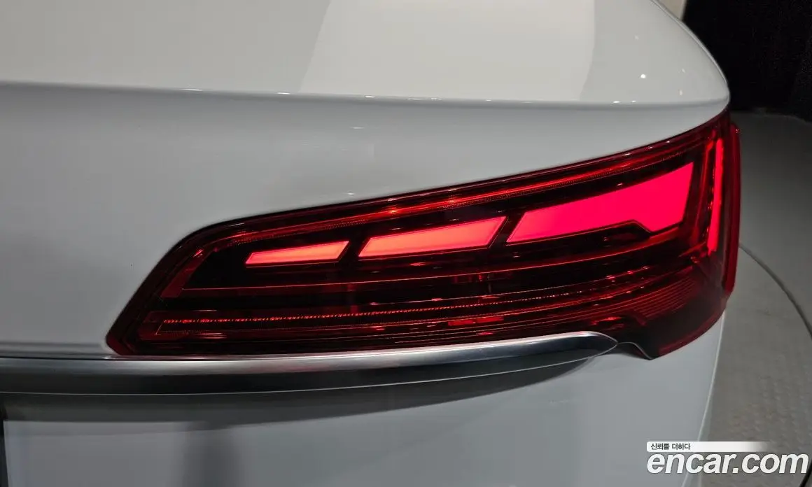 Audi Q5 2021 2.0 автомат (гидро), фото 9