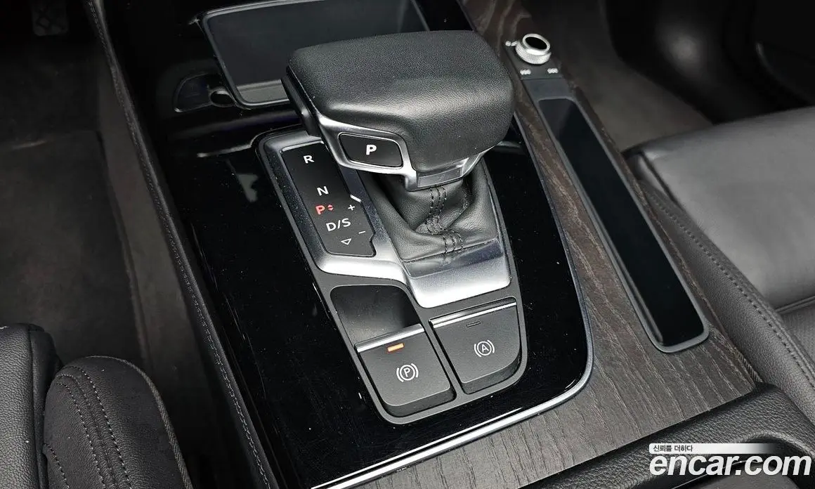Audi Q5 2023 2.0 автомат (гидро), фото 12