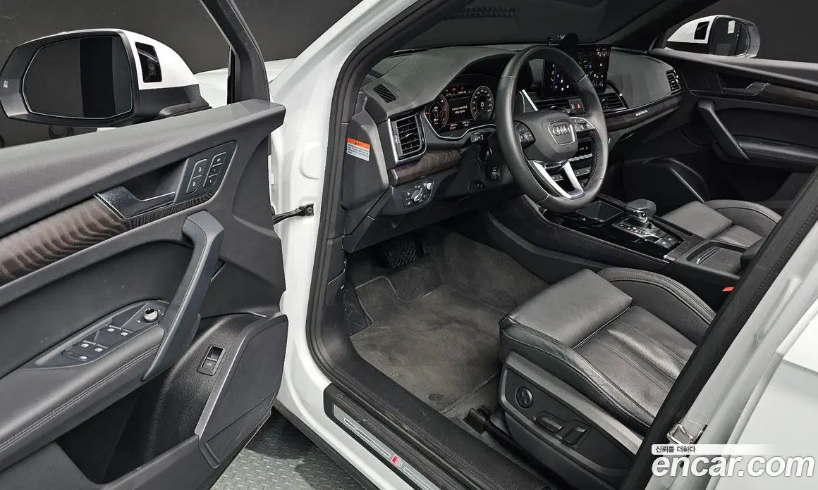 Audi Q5 2023 2.0 автомат (гидро), фото 13