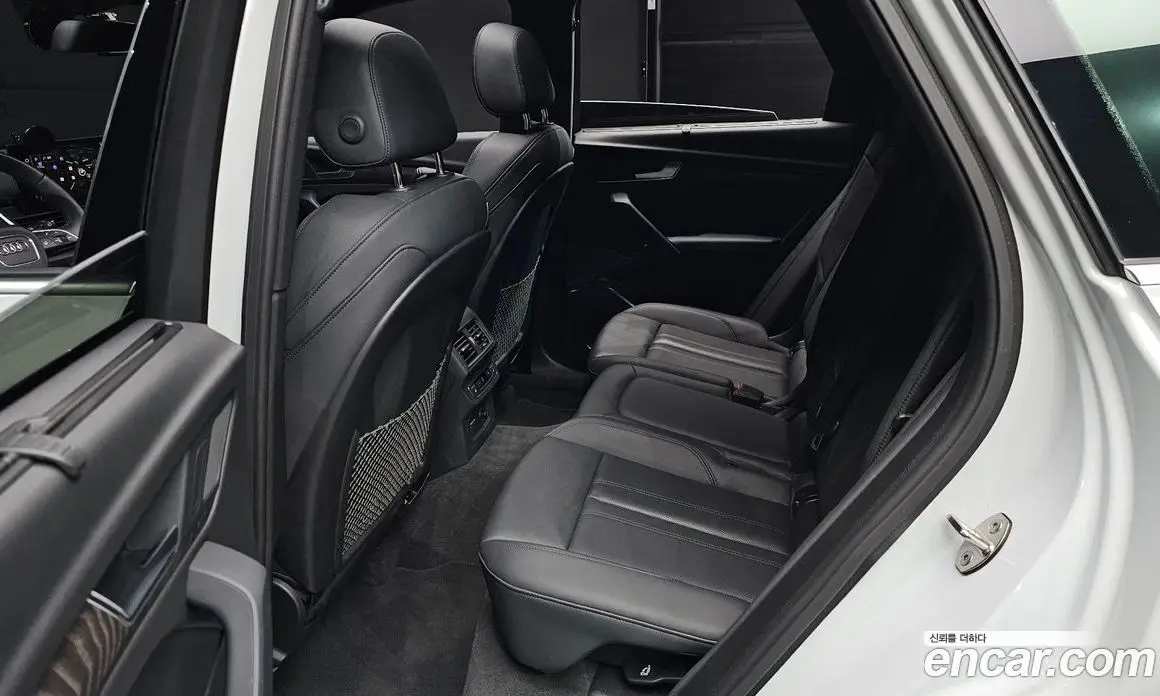 Audi Q5 2023 2.0 автомат (гидро), фото 17