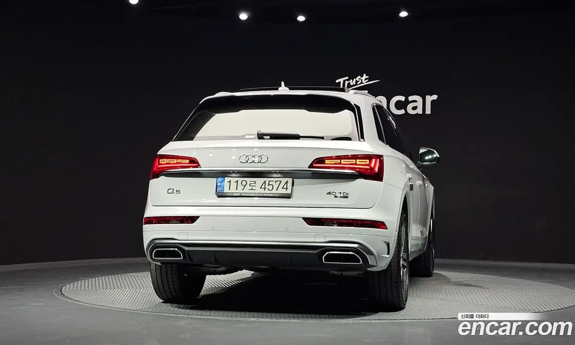 Audi Q5 2023 2.0 автомат (гидро), фото 4