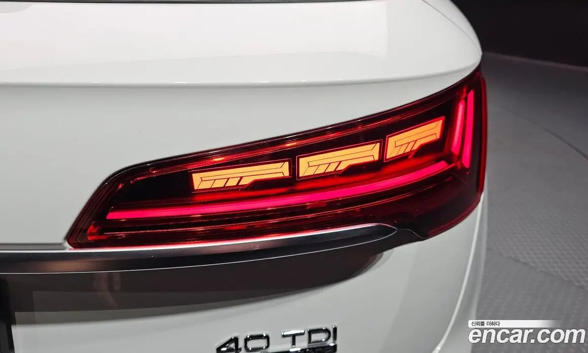 Audi Q5 2023 2.0 автомат (гидро), фото 9