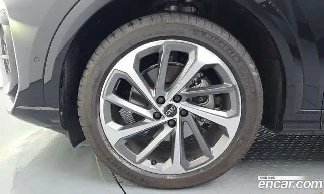 Audi Q5 2025 2.0 автомат (гидро), миниатюра 5 Audi Q5 2025 2.0 автомат (гидро), миниатюра 5