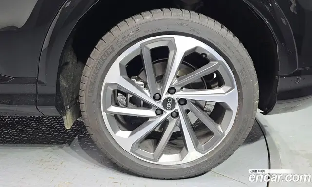 Audi Q5 2025 2.0 автомат (гидро), миниатюра 7 Audi Q5 2025 2.0 автомат (гидро), миниатюра 7
