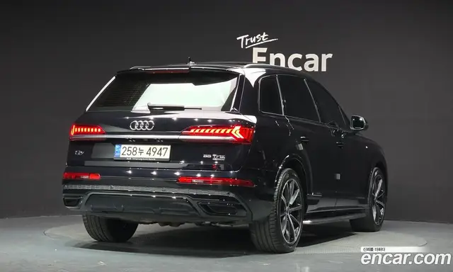 Audi Q7 2021 3.0 автомат (гидро), миниатюра 2 Audi Q7 2021 3.0 автомат (гидро), миниатюра 2