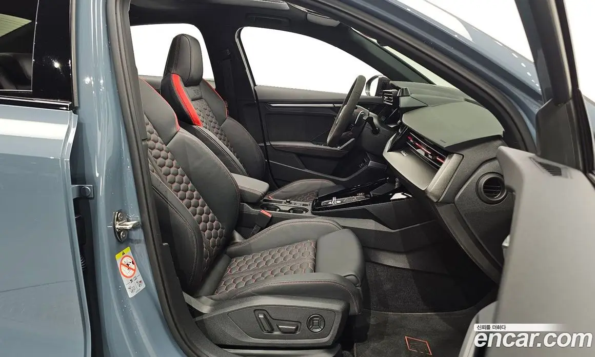 Audi RS3 2023 2.5 автомат (гидро), фото 13 Audi RS3 2023 2.5 автомат (гидро), фото 13