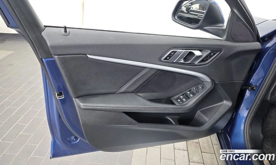 BMW 1 серия 2022 2.0 автомат (гидро), фото 14