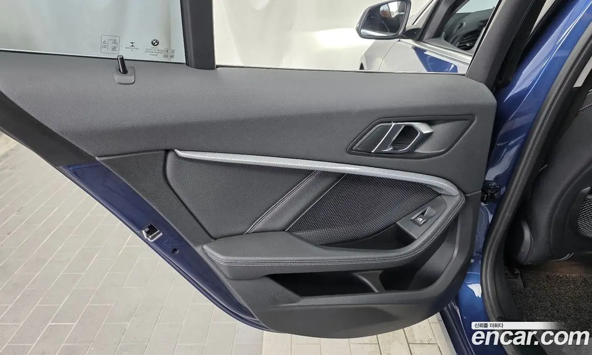 BMW 1 серия 2022 2.0 автомат (гидро), фото 15