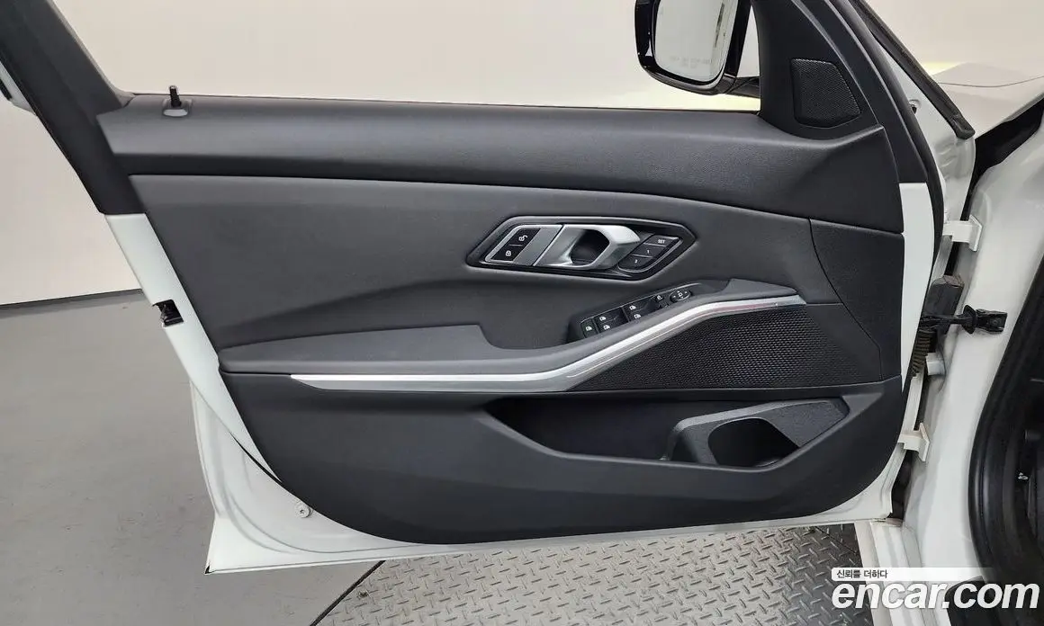 BMW 3 серия 2020 2.0 автомат (гидро), фото 14