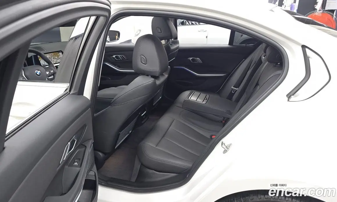 BMW 3 серия 2021 2.0 автомат (гидро), фото 17 BMW 3 серия 2021 2.0 автомат (гидро), фото 17