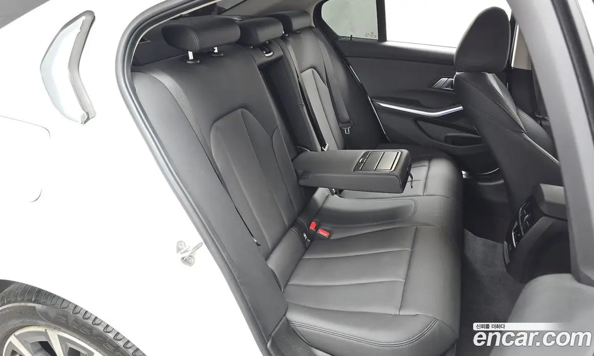 BMW 3 серия 2021 2.0 автомат (гидро), фото 18 BMW 3 серия 2021 2.0 автомат (гидро), фото 18